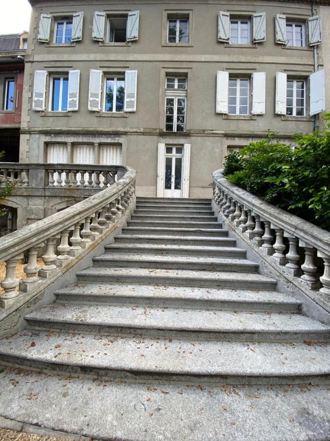 - 2 - Parking Voiture Apartment